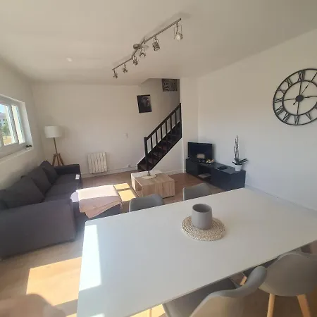 Duplex Familial Proche Gare Et Hyper Centre Ville Villepreux Esterno foto