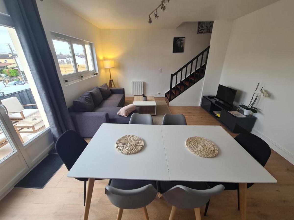 Duplex Familial Proche Gare Et Hyper Centre * Villepreux